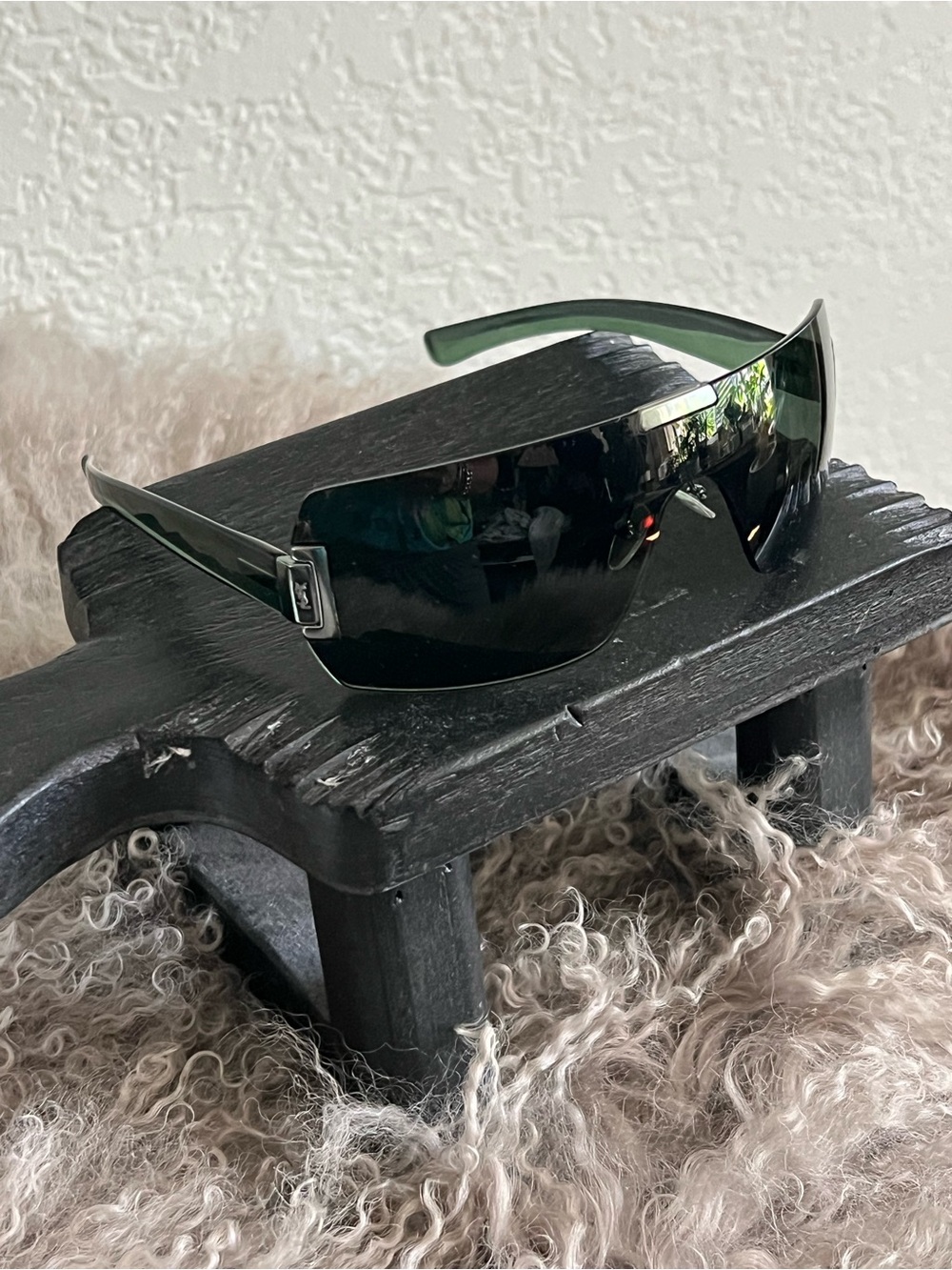VINTAGE Y2K Yves Saint Laurent Shield Sunglasses -
Flawless/Like New YSL